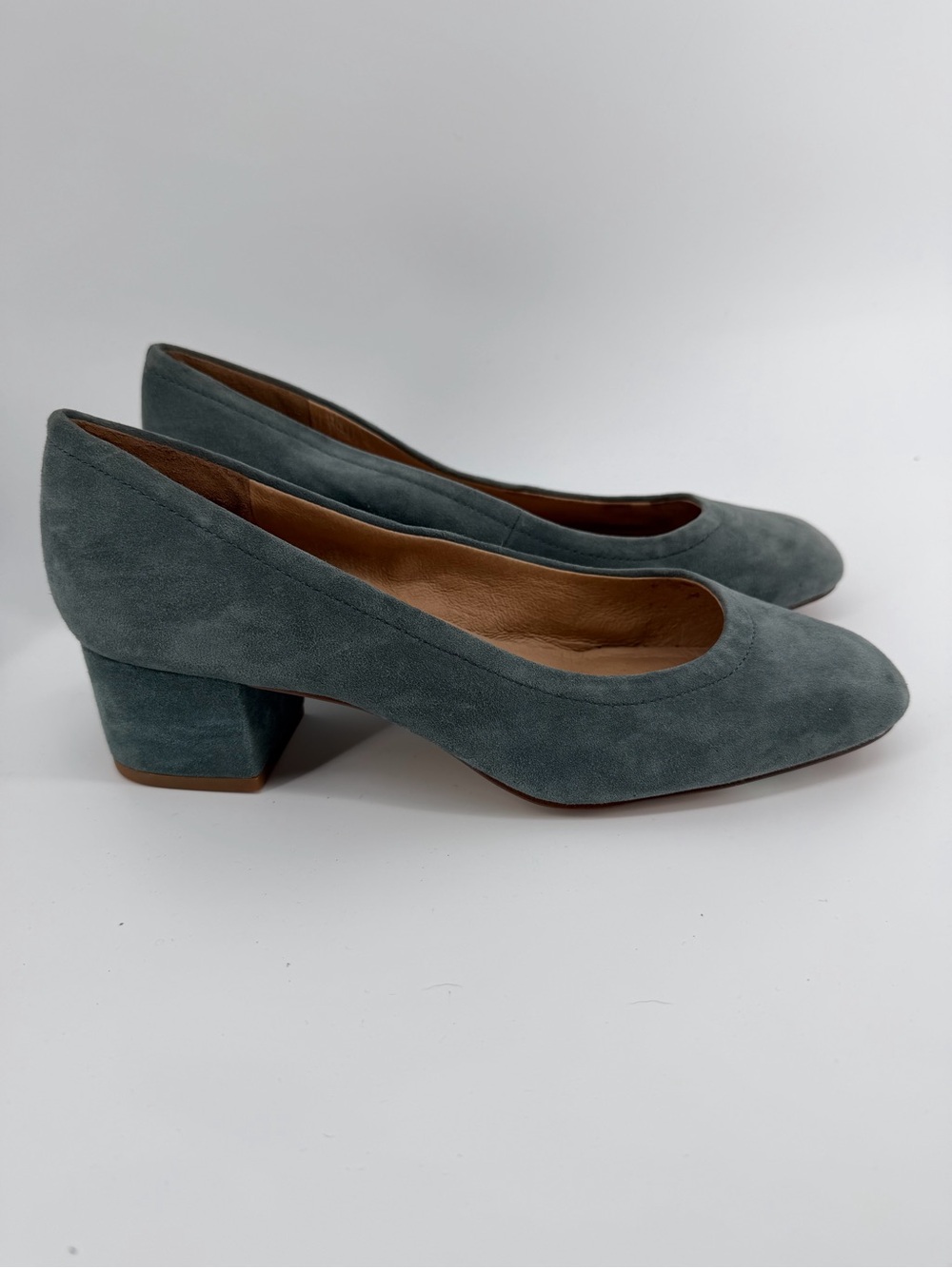 Madewell Suede Block Heel Pumps Womens Size 8.5 Dusty Blue